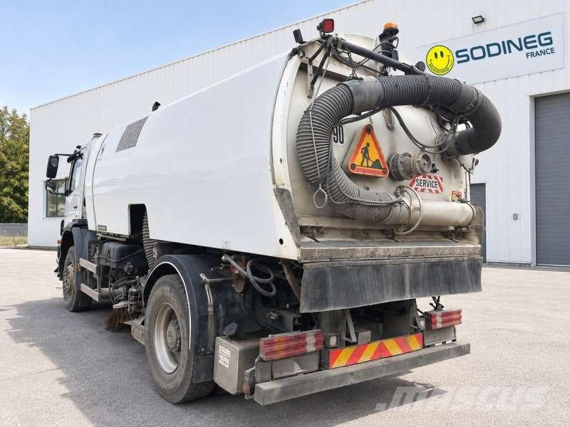Mercedes-Benz Axor 1829 Camion balayeur