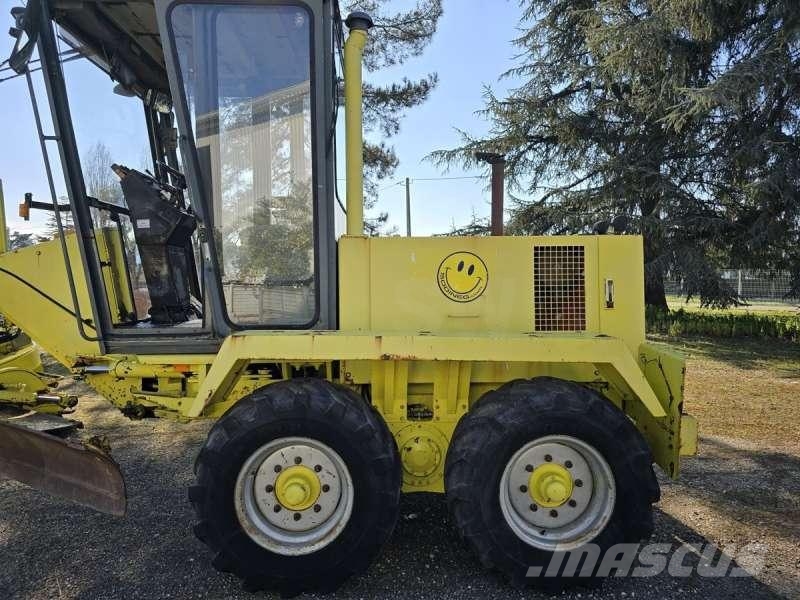 O&K F106A Niveleuse
