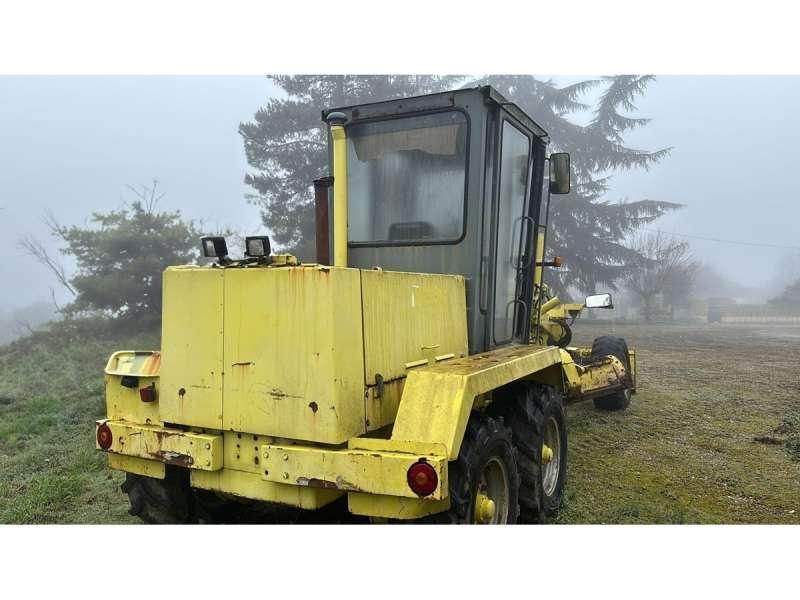O&K F106A Niveleuse