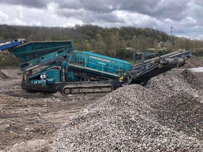 Powerscreen Warrior 1800 Triedičky
