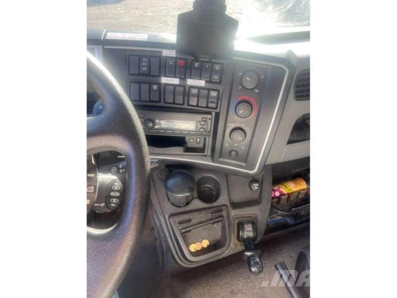 Renault D240 DTI 5 Ostali kamioni