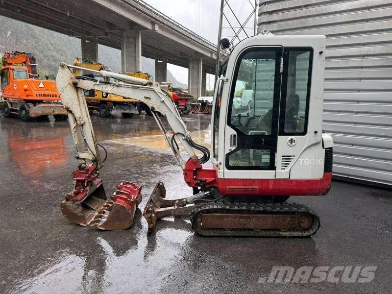 Takeuchi TB016 Εκσκαφάκι (διαβολάκι) < 7t