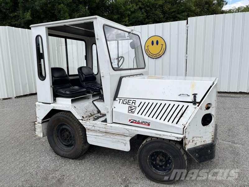Taylor-Dunn TC-40 Tractors