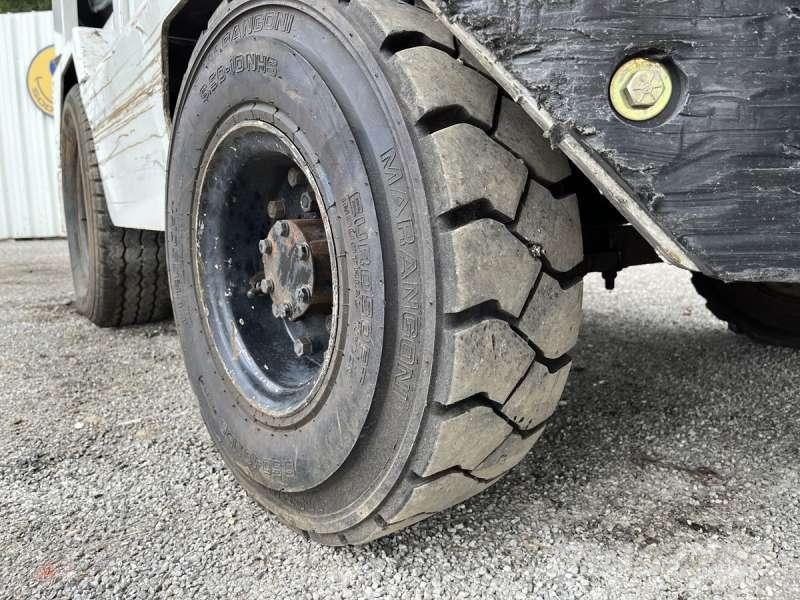 Taylor-Dunn TC-40 Tractors