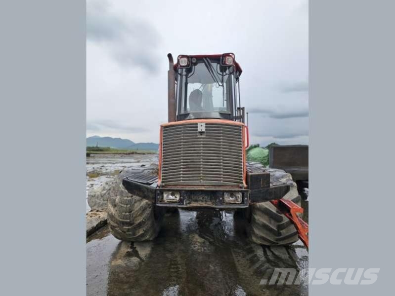 Valmet 840.4 Bosbouw tractoren