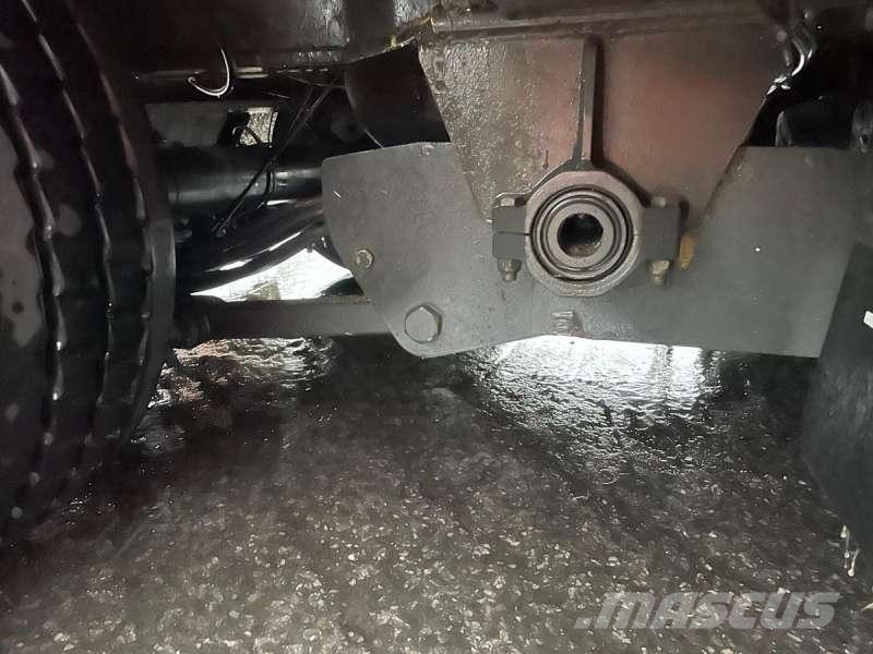 Verem 3 ESSIEUX Poluprikolice autotransporteri