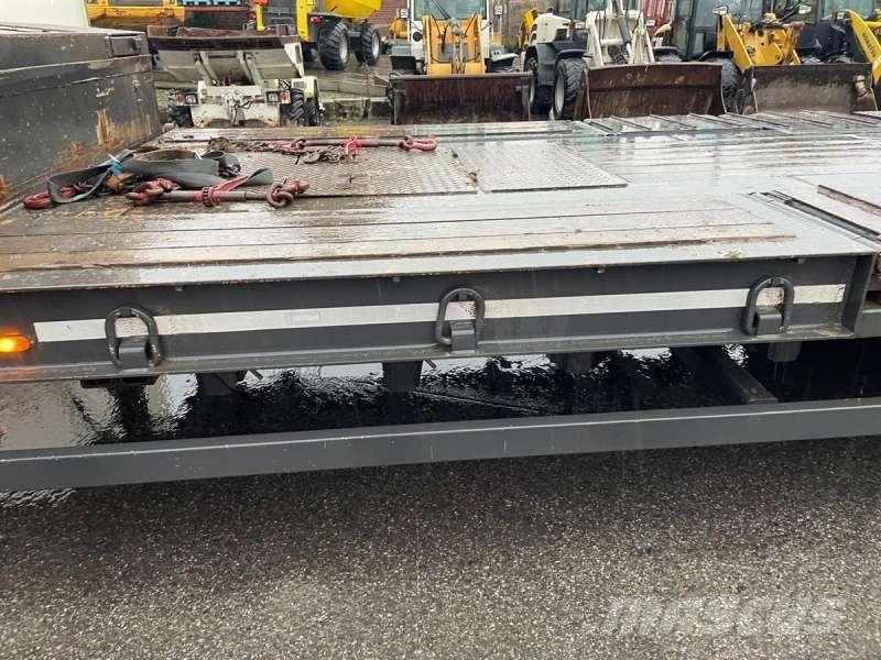 Verem 3 ESSIEUX Poluprikolice autotransporteri