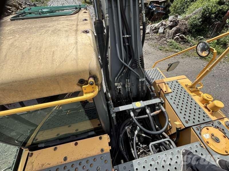 Volvo EC210CL Excavatoare pe șenile
