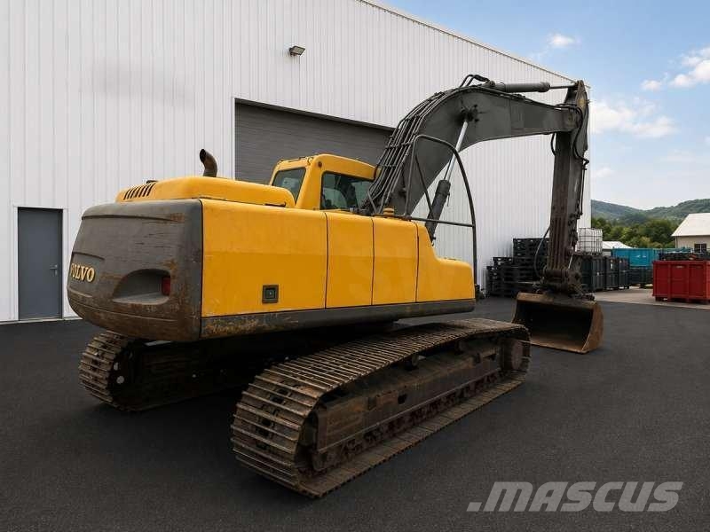 Volvo EC210LC Pelle sur chenilles