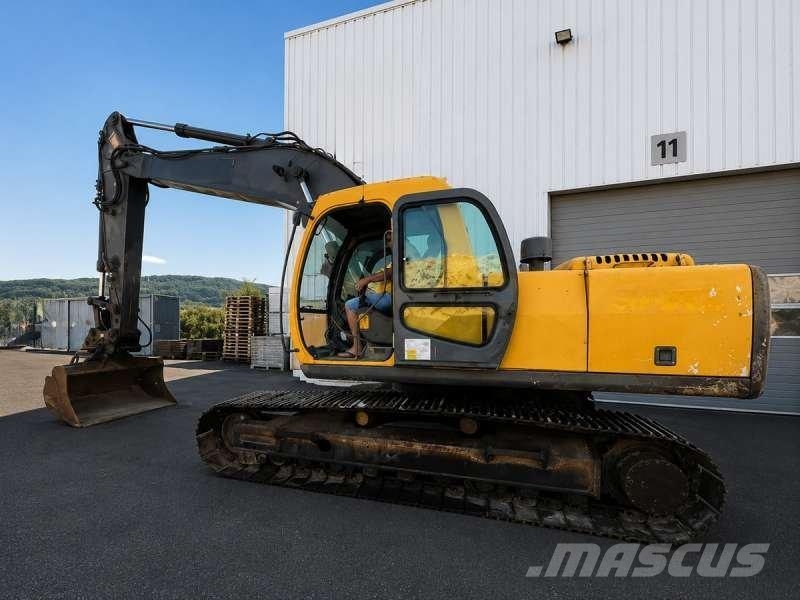 Volvo EC210LC Pelle sur chenilles
