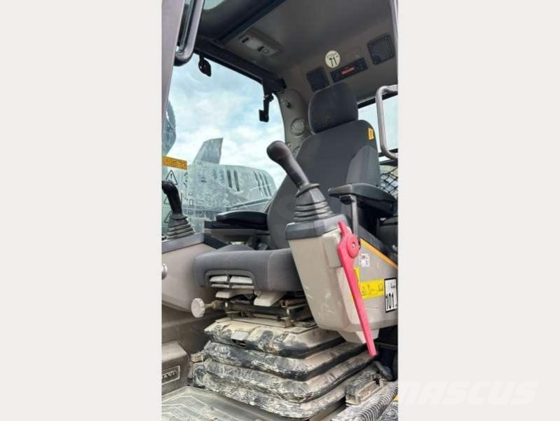 Volvo ECR235EL 大型油圧ショベル12t以上（パワーショベル・ユンボ）