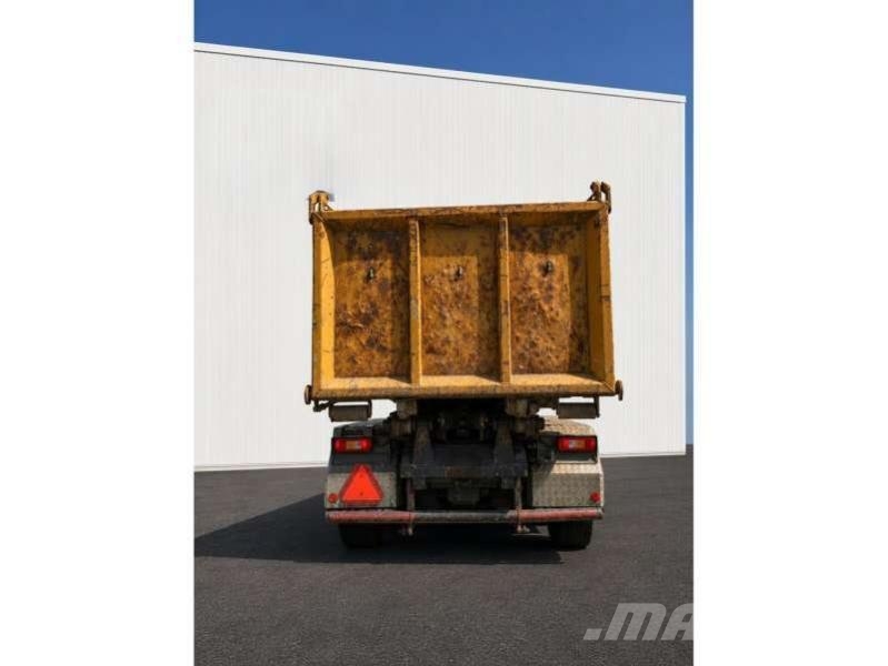 Volvo FM380 8X2R Camiões caixa desmontável com elevador de cabo