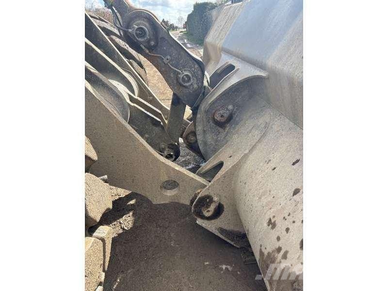 Volvo L180H Incarcator pe pneuri