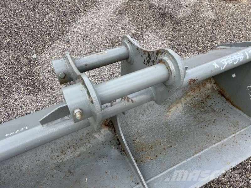  AUTRE 1500mm axes 60 Buckets