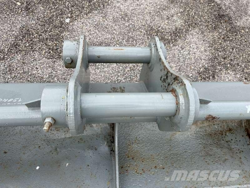  AUTRE 1500mm axes 60 Buckets