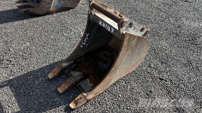  AUTRE 300mm - Axes 30mm soudés Buckets