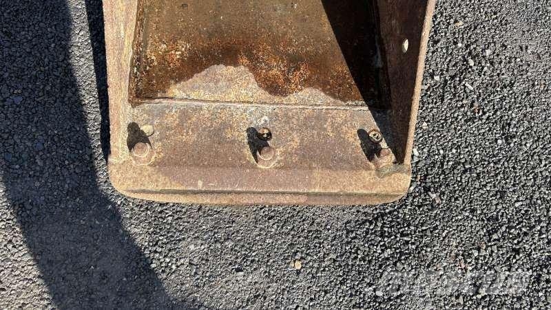  AUTRE 450mm - axes de 45mm soudés Buckets