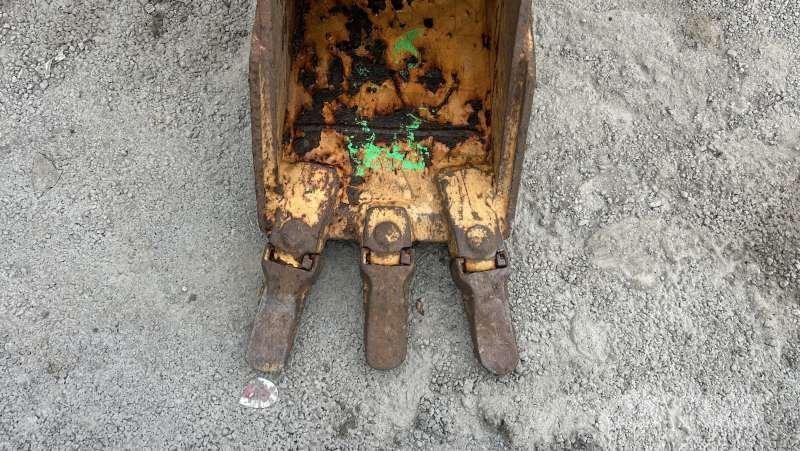 CASE Tractopelle - 300mm Buckets