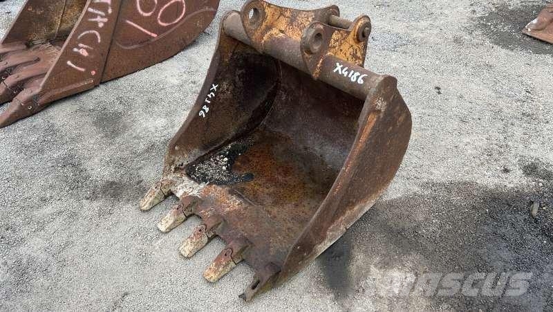 CASE Tractopelle - 740mm Buckets