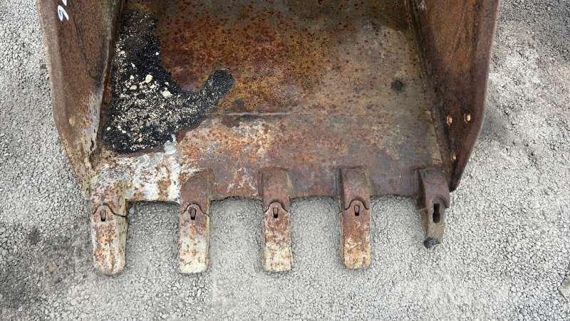 CASE Tractopelle - 740mm Buckets
