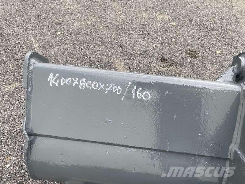 MBI CR50 - 1400mm (mauvais état) Godet