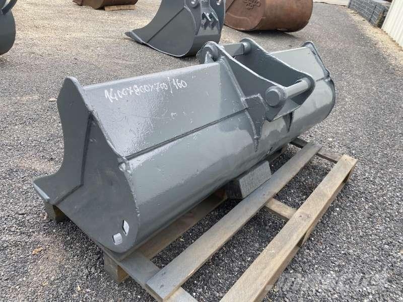 MBI CR50 - 1400mm (mauvais état) Godet