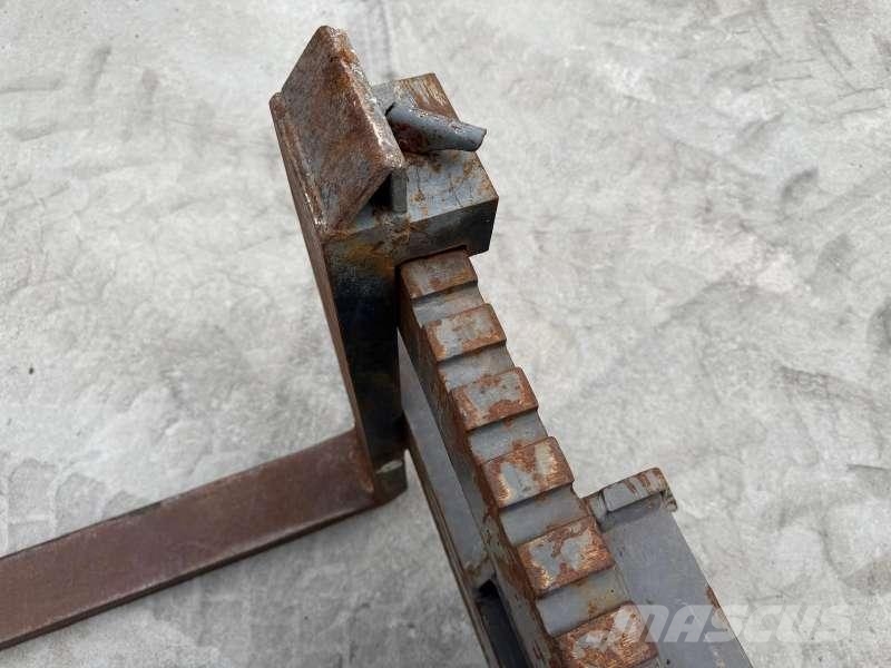 Mecalac pour series 10 / 11 et 12 - 1200mm Gradbeništvo - drugo
