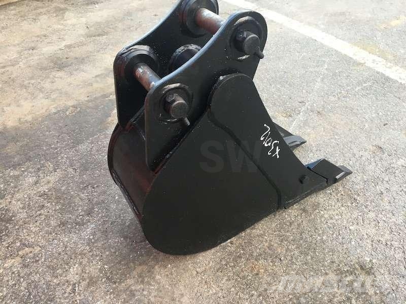 Strickland 230mm - Axes 35mm Łyżki do ładowarek