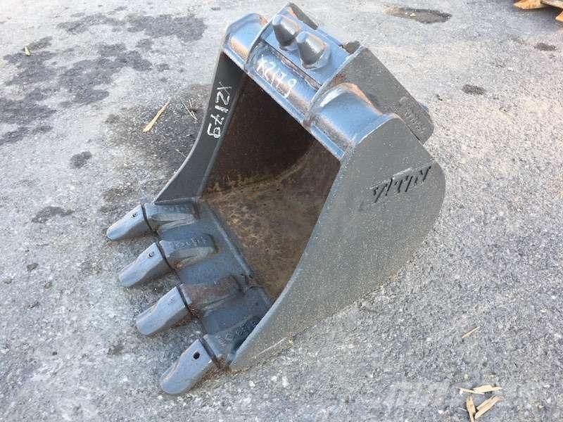 Volvo 390mm - attache VOLVO 1,5 Tonnes Lopaty
