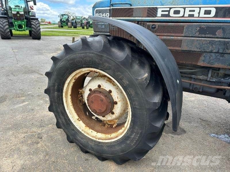 Ford 8340 Tractores