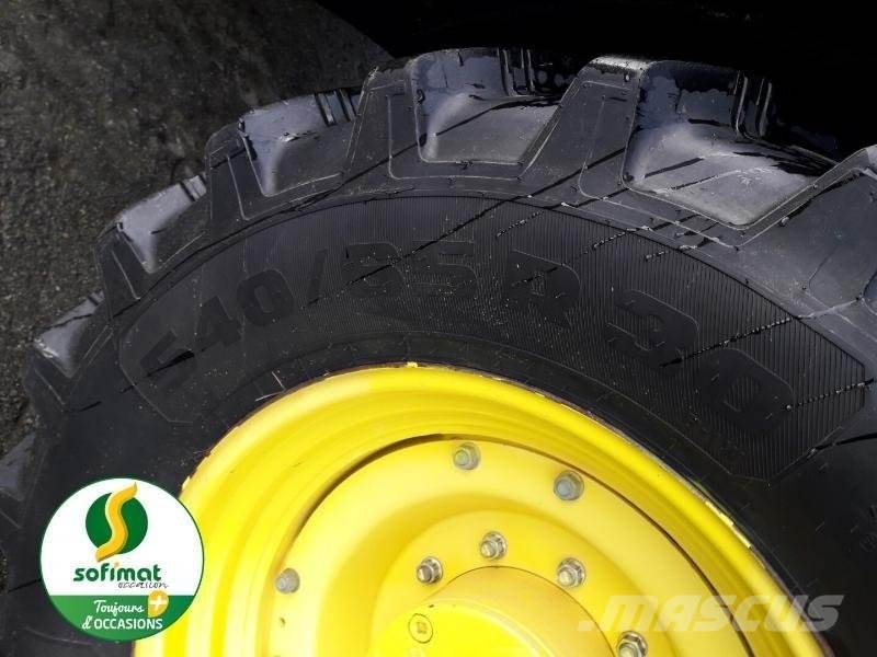 John Deere 6175R Traktorit