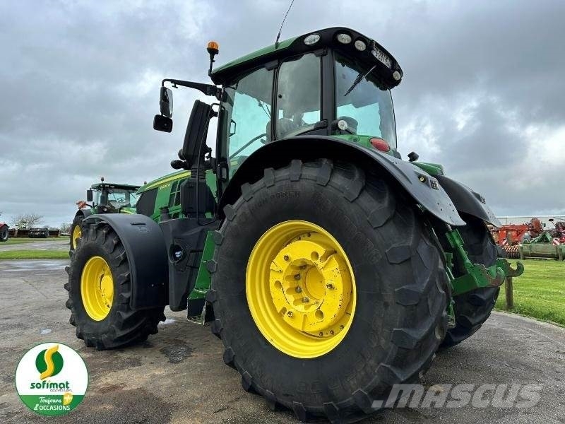 John Deere 6230R Traktori
