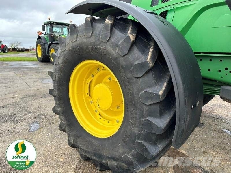 John Deere 6230R Traktori