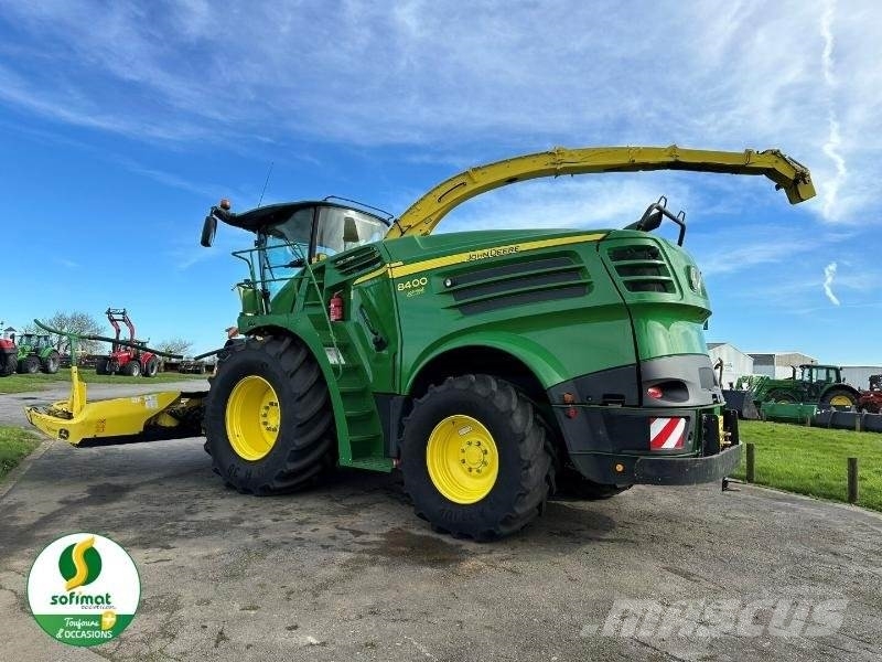 John Deere 8400 Zāles smalcinātāji