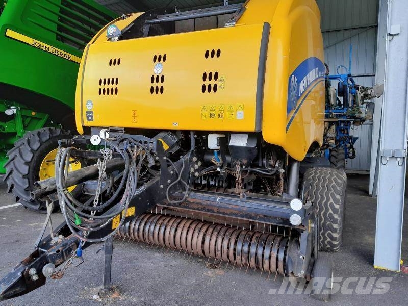 New Holland ROLLBELT180 Рулонні прес-підбирачі