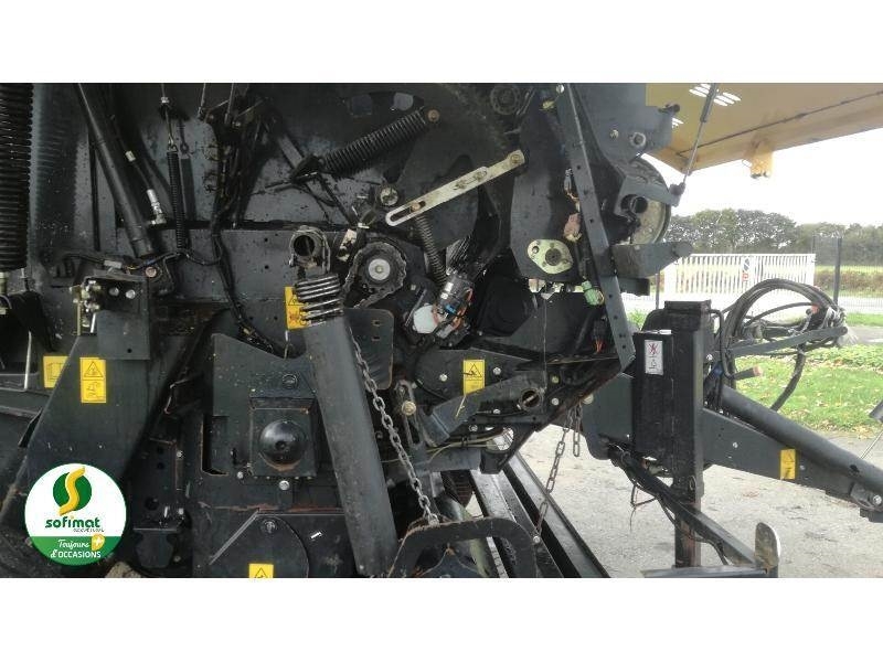 New Holland ROLLBELT180 Рулонні прес-підбирачі