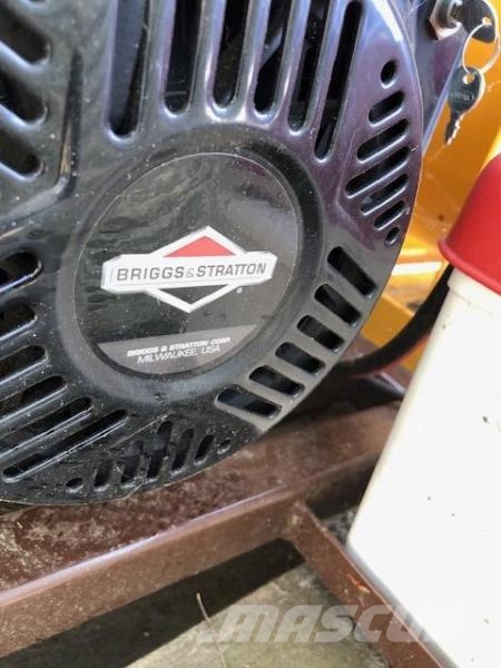 Aspirateur à feuilles MECAGIL LEBON d'ocasion mote Diger parçalar