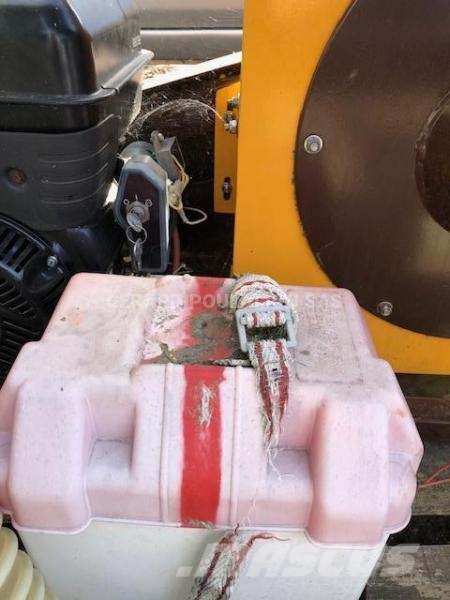 Aspirateur à feuilles MECAGIL LEBON d'ocasion mote Diger parçalar