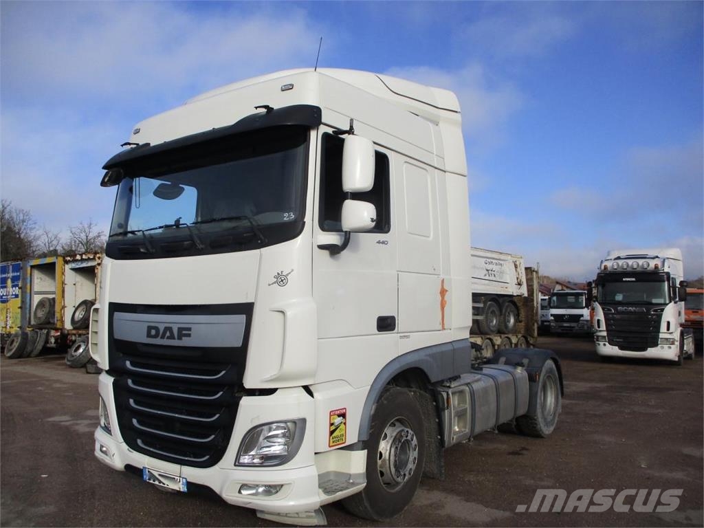 DAF XF440 牵引车