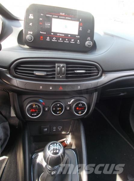 Fiat TIPO Personbiler