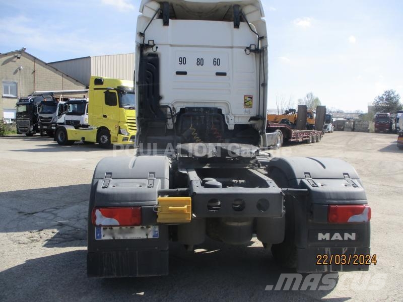 MAN TGX 18.460 Vetopöytäautot