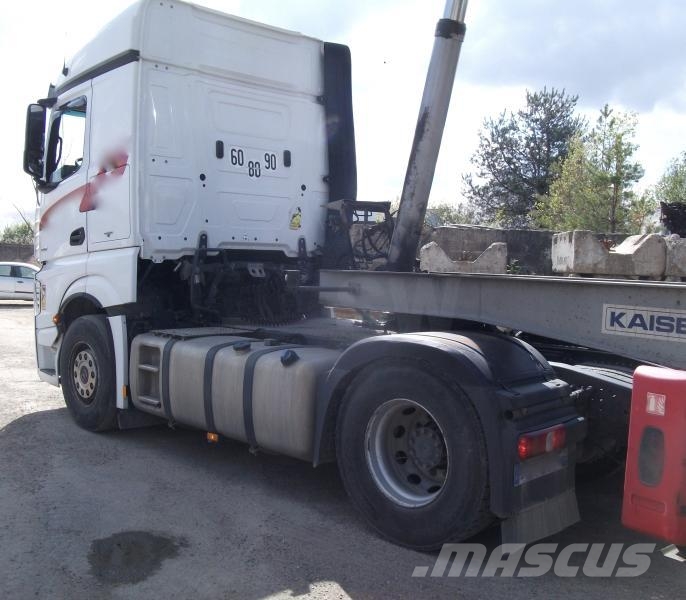 Mercedes-Benz ACTROS 1845 中古トラクターヘッド | トレーラーヘッド