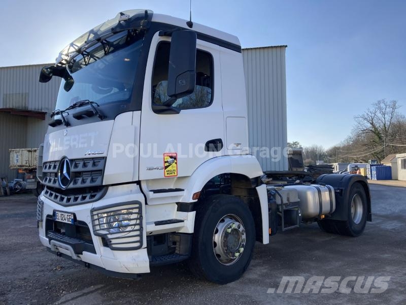 Mercedes-Benz Arocs 中古トラクターヘッド | トレーラーヘッド
