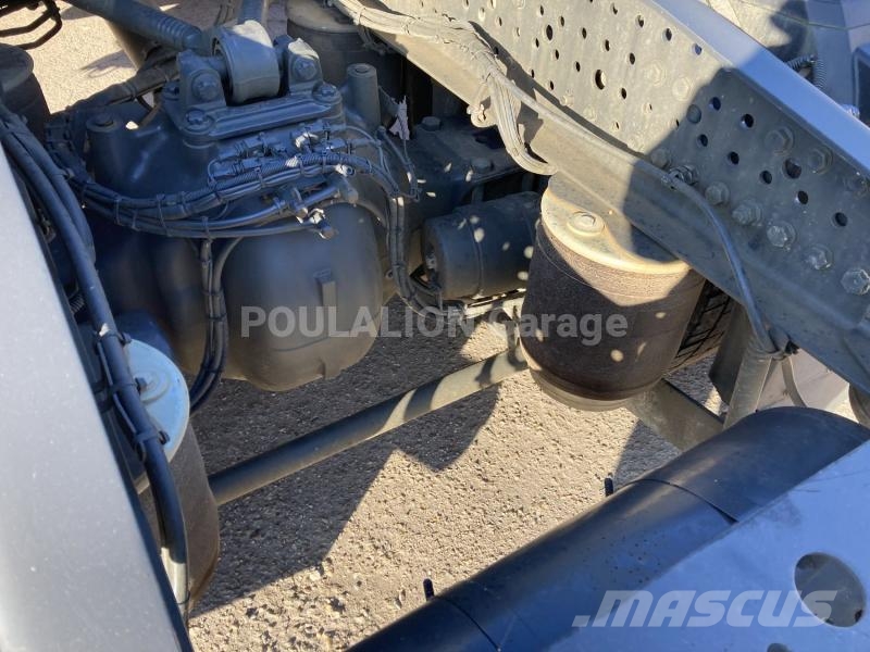 Mercedes-Benz Arocs 中古トラクターヘッド | トレーラーヘッド