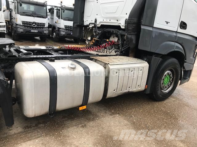 Mercedes-Benz Tracteur Actros Autotractoare