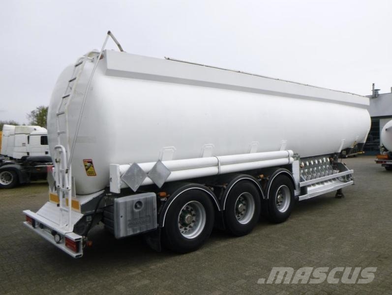 STOKOTA Fuel tank alu 41.3 m3 / 9 comp Tartályos félpótkocsik