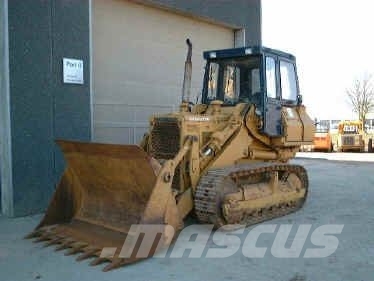 Komatsu D53S لوادر زحافة
