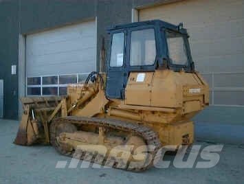 Komatsu D53S لوادر زحافة