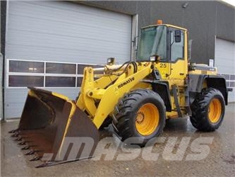 Komatsu WA320 Wheel loaders