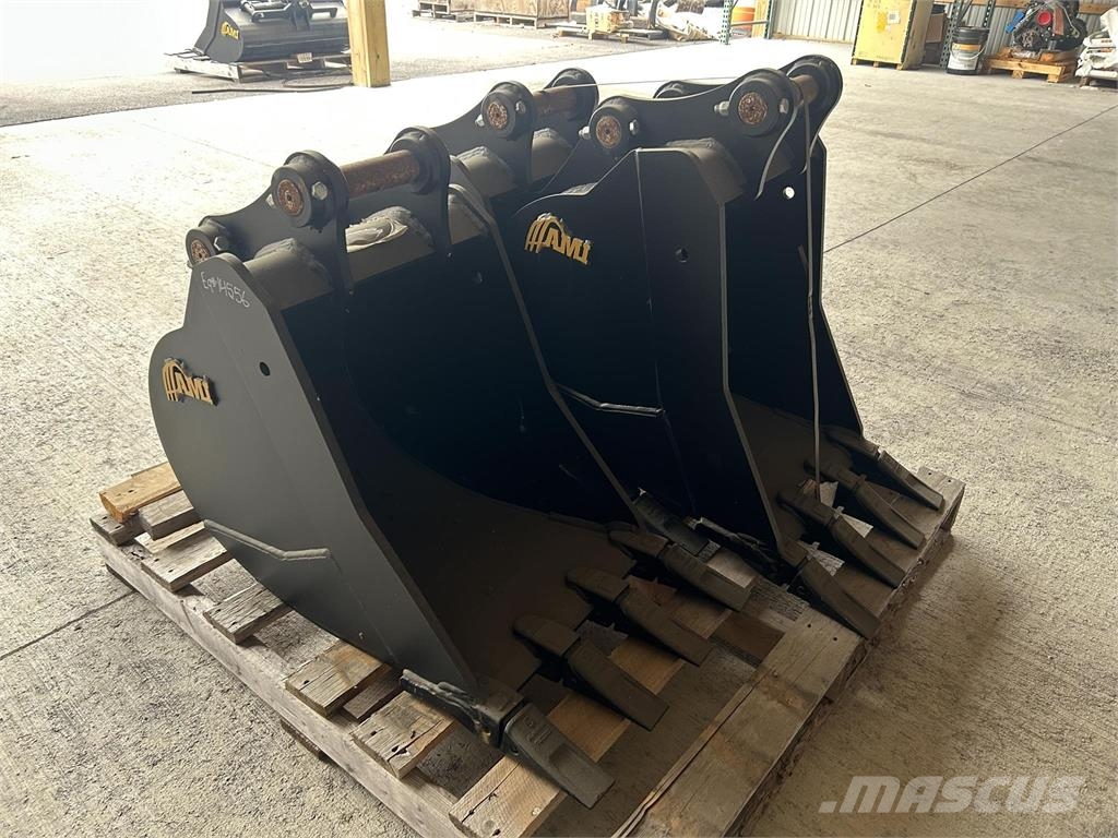 AMI 18 HD BUCKET Buckets
